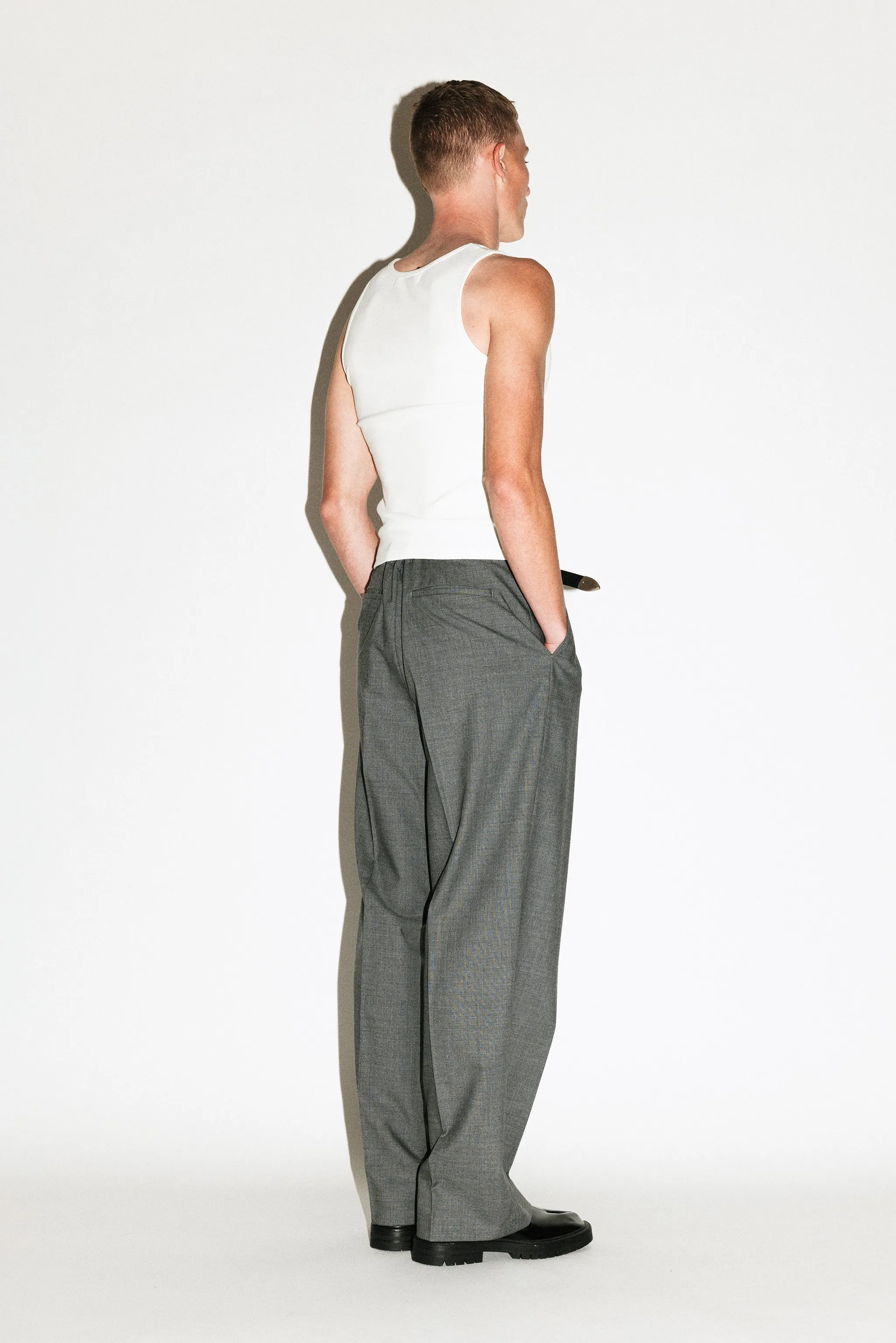 Dume Wide-Leg Ultra-Pleated Trouser  |  Smoke