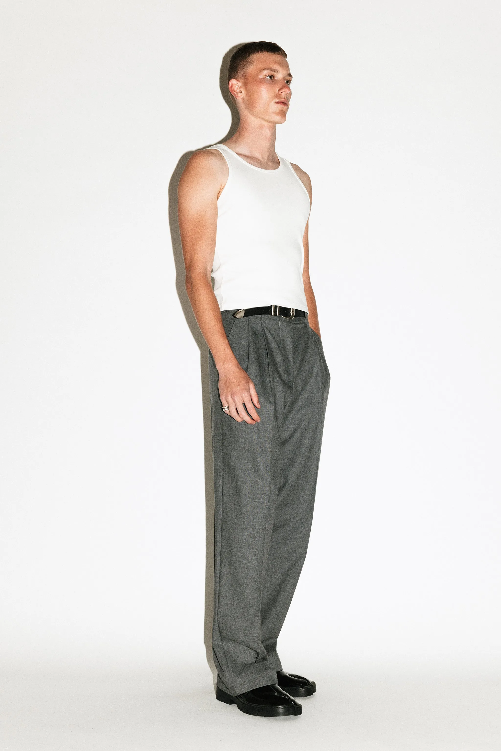 Dume Wide-Leg Ultra-Pleated Trouser  |  Smoke