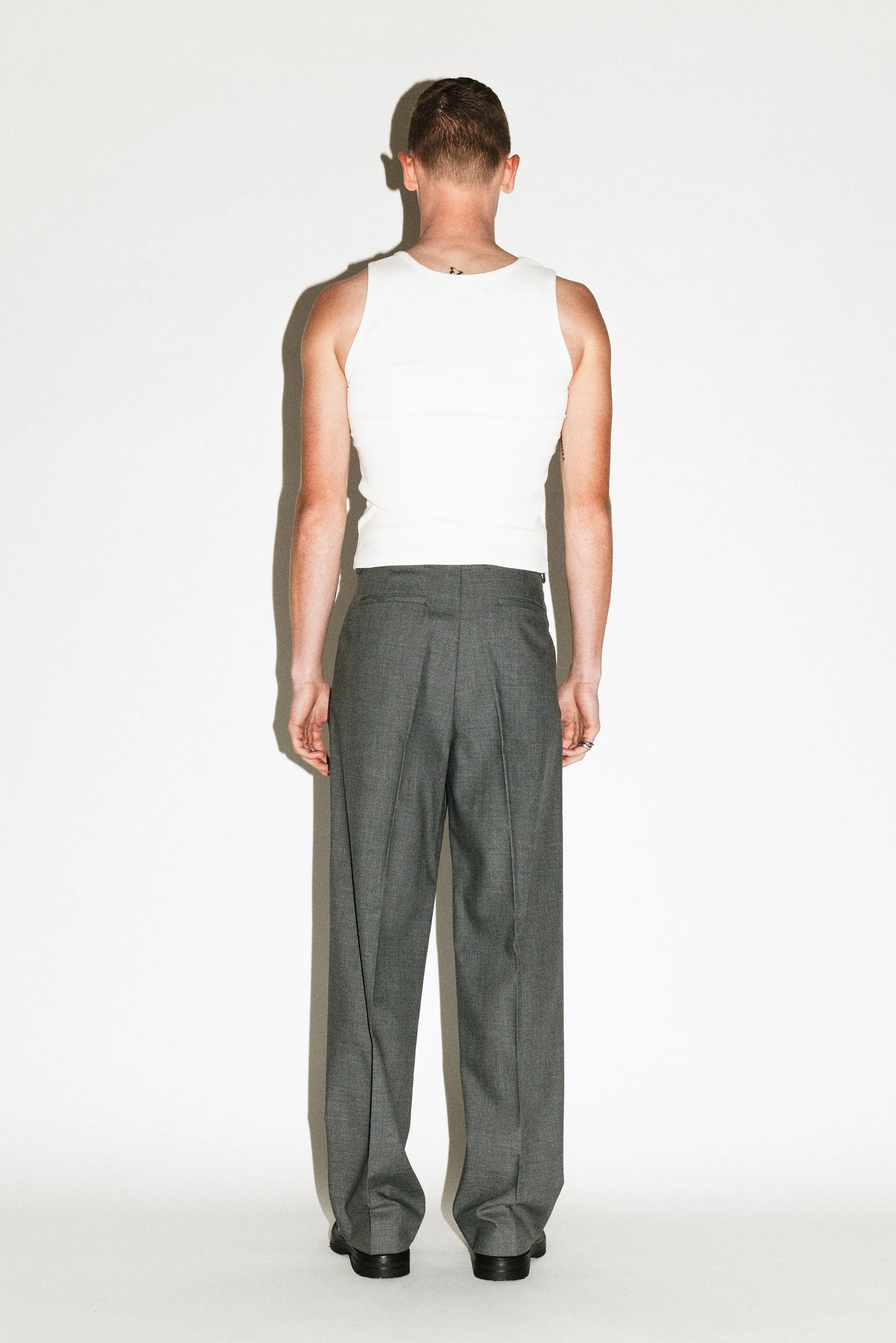 Dume Wide-Leg Ultra-Pleated Trouser  |  Smoke