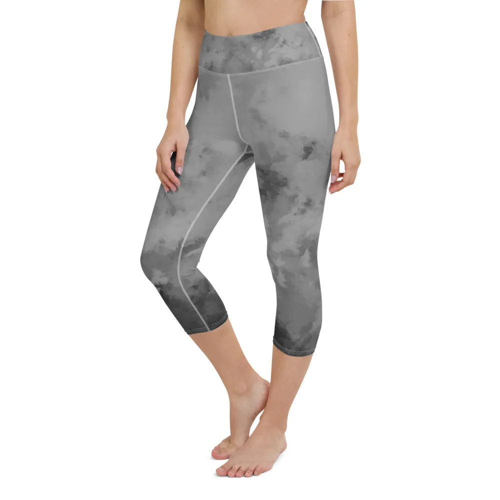 Gray Yoga Capri Leggings, Abstract Grey Women's Capris Tights For Fitness Workouts-Made in USA/EU/MX