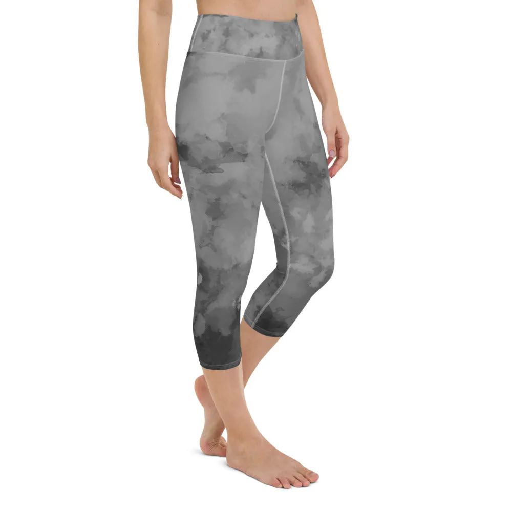 Gray Yoga Capri Leggings, Abstract Grey Women's Capris Tights For Fitness Workouts-Made in USA/EU/MX