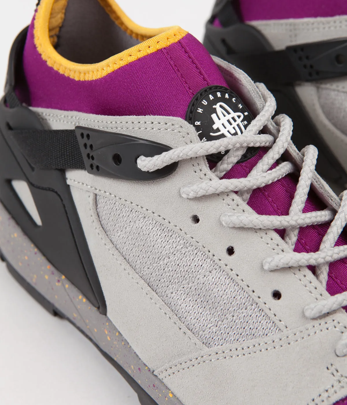 Nike ACG Air Revaderchi Shoes - Granite / Black - Red Plum - Pro Gold