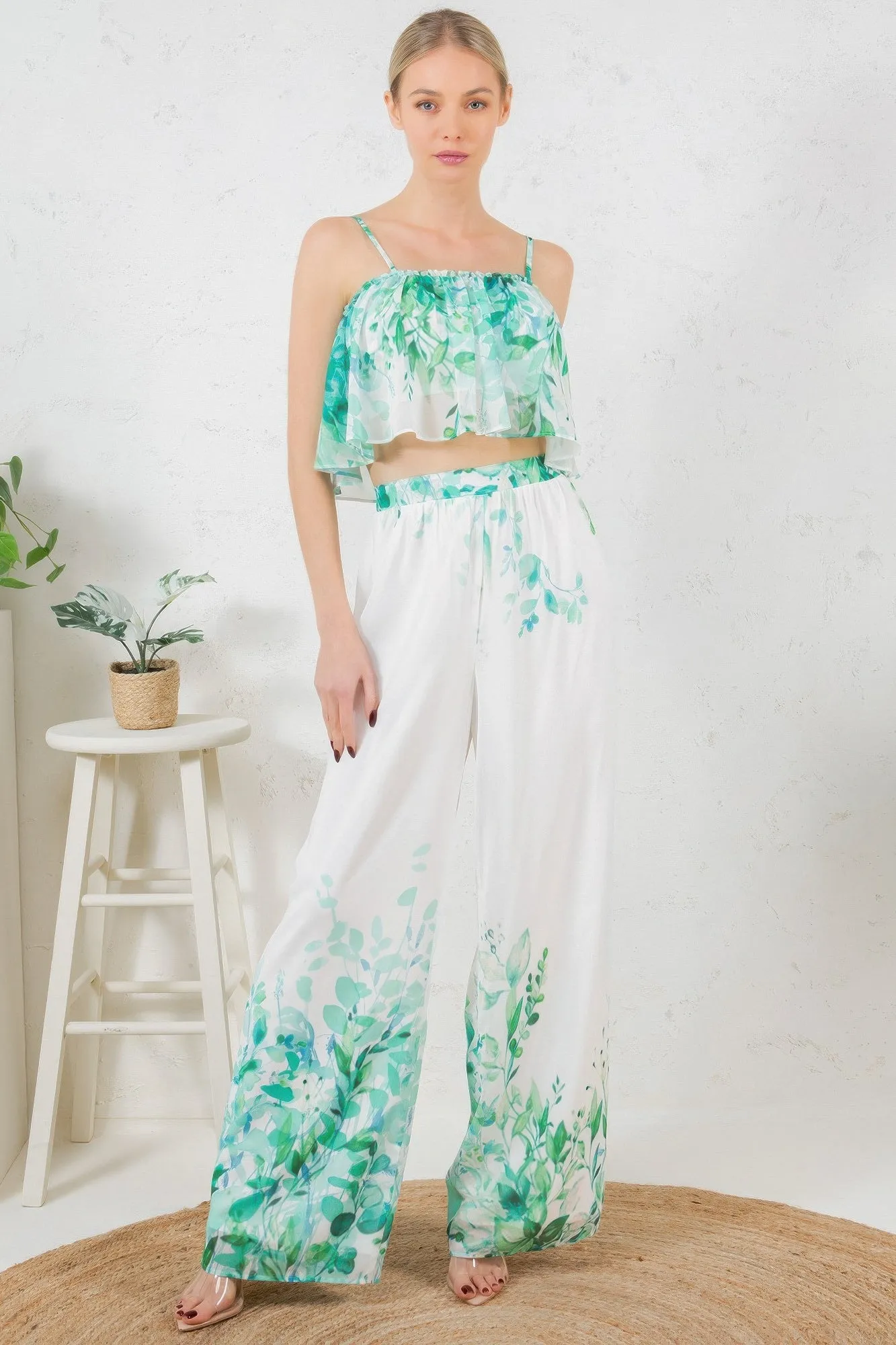 Printed Crop Top & Wide Leg Long Pants Set