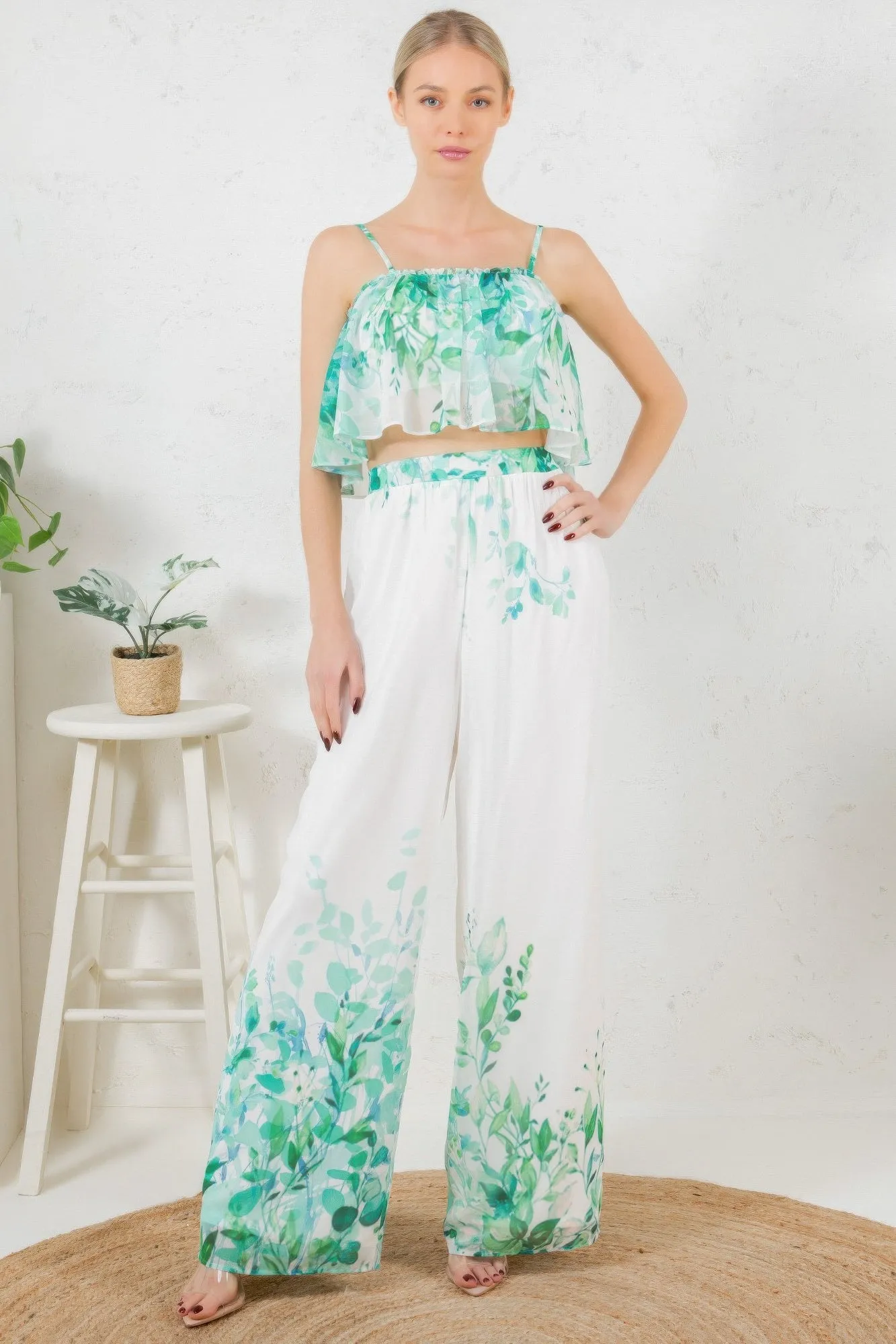 Printed Crop Top & Wide Leg Long Pants Set