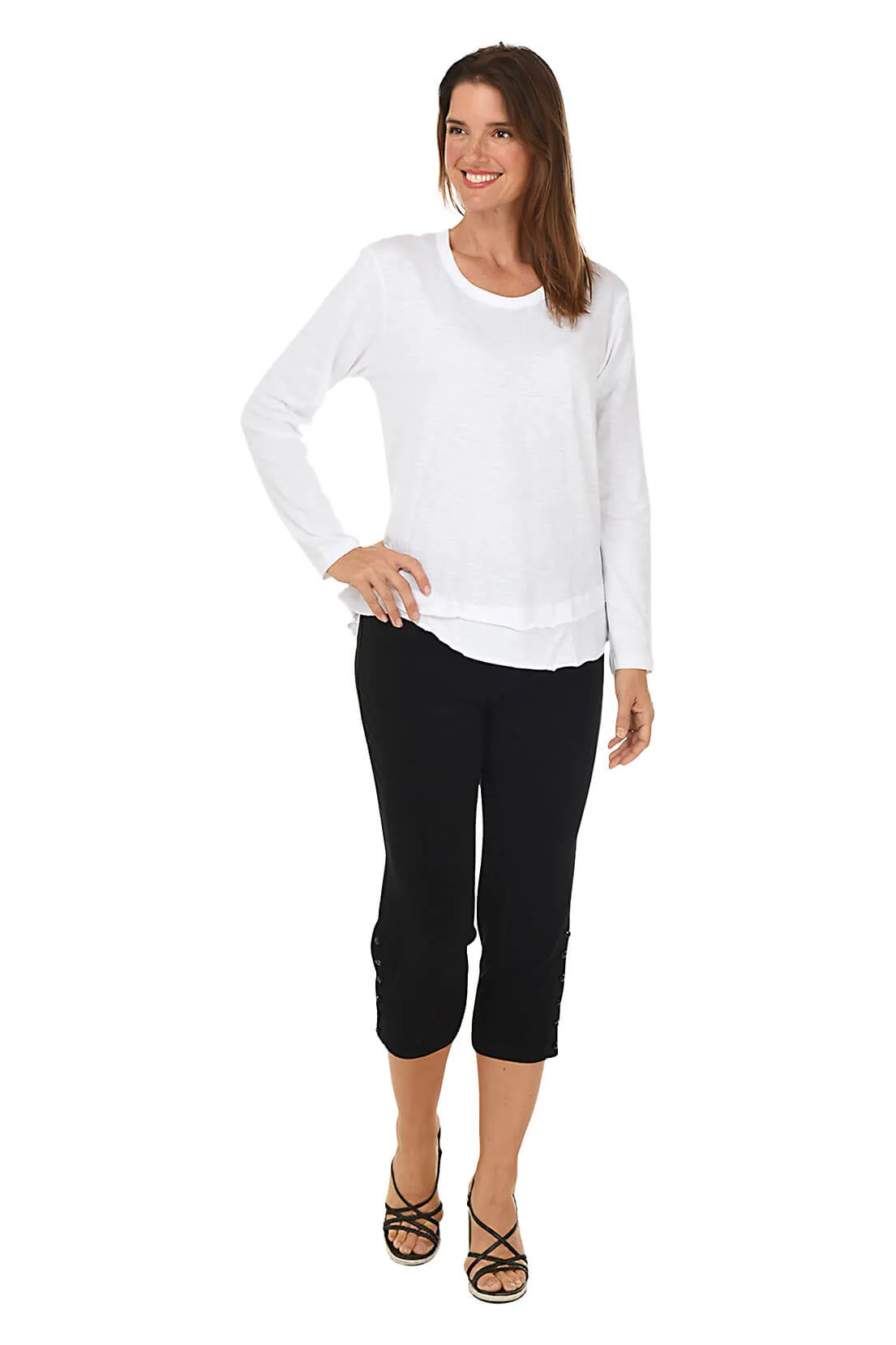 Pull-On Side Button Capri Pant