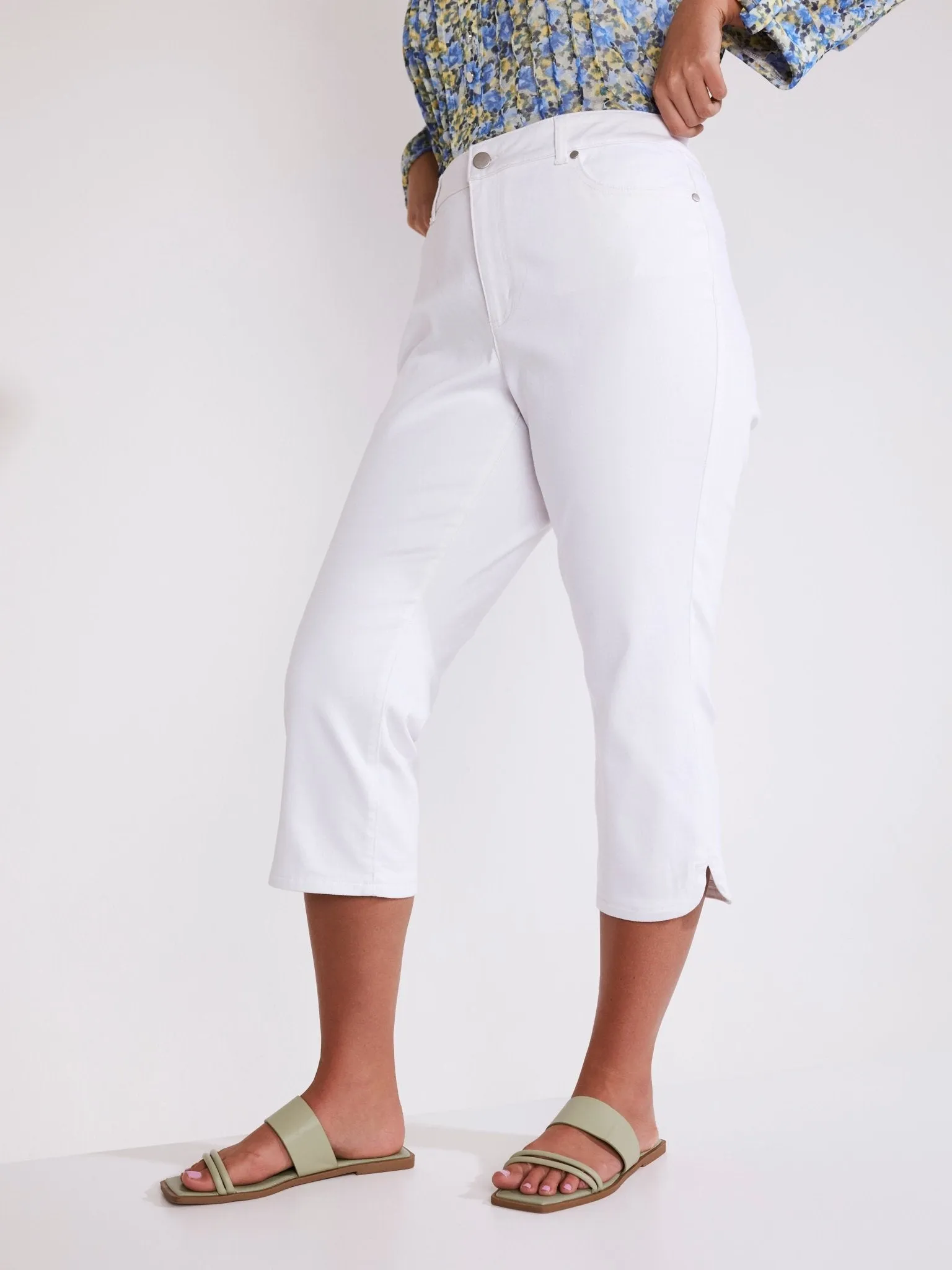 Westport Signature Capri with a Dolphin Hem - Plus