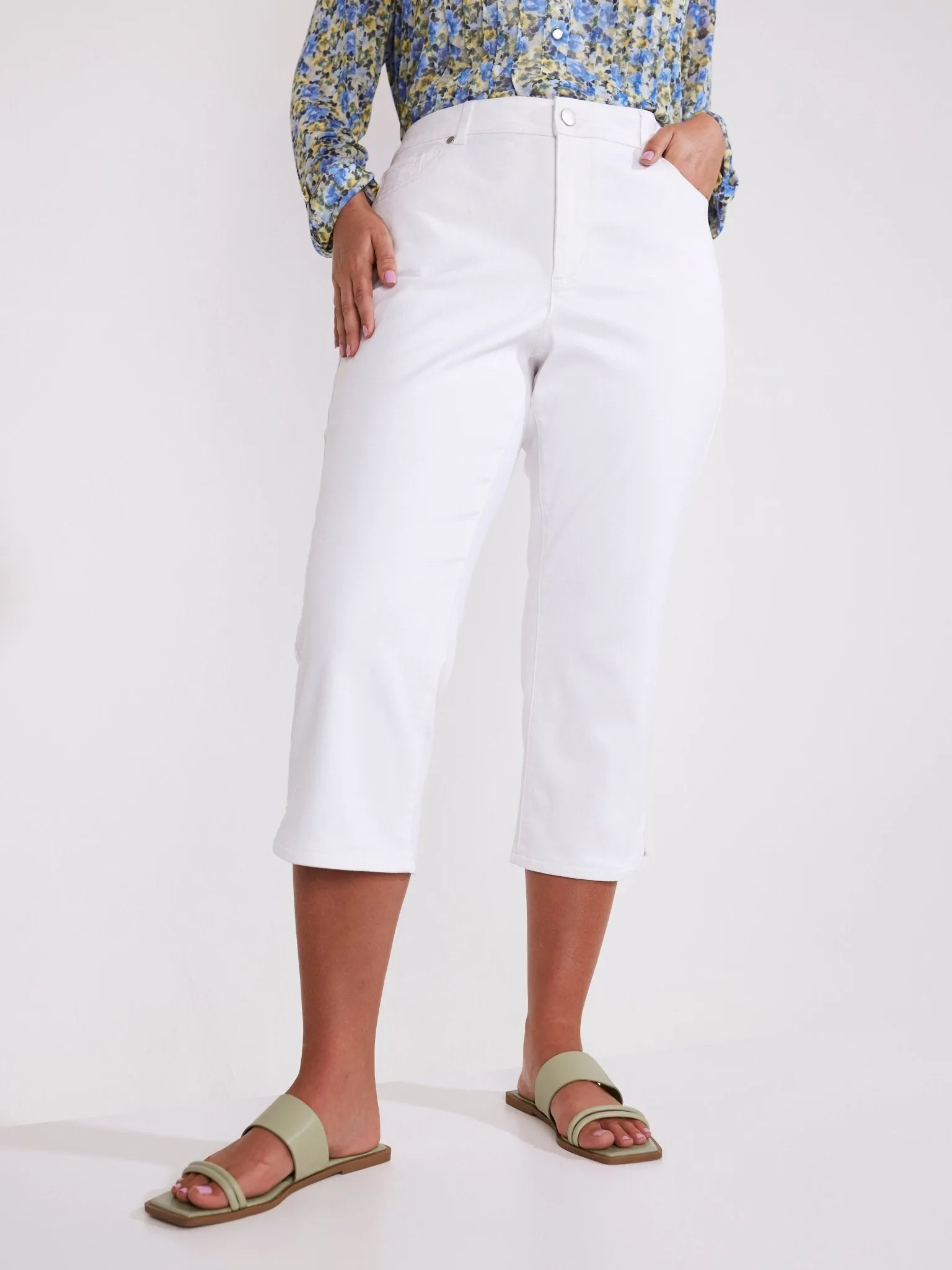 Westport Signature Capri with a Dolphin Hem - Plus