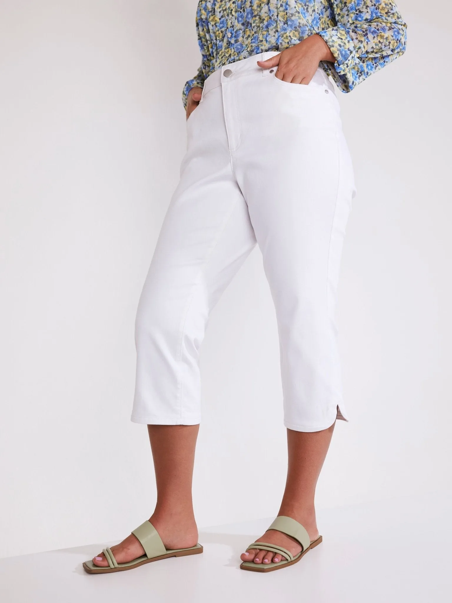 Westport Signature Capri with a Dolphin Hem - Plus